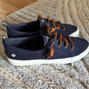 NWOT Sperry Women's Crest Vibe Core Sneaker Size 10